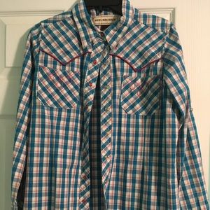 Women’s western shirt.